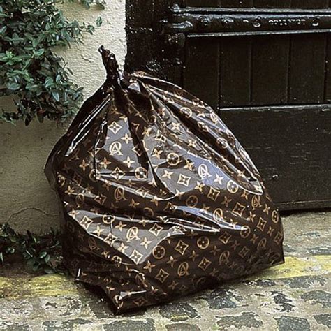 louis vuitton bin bag|louis vuitton catalogue with prices.